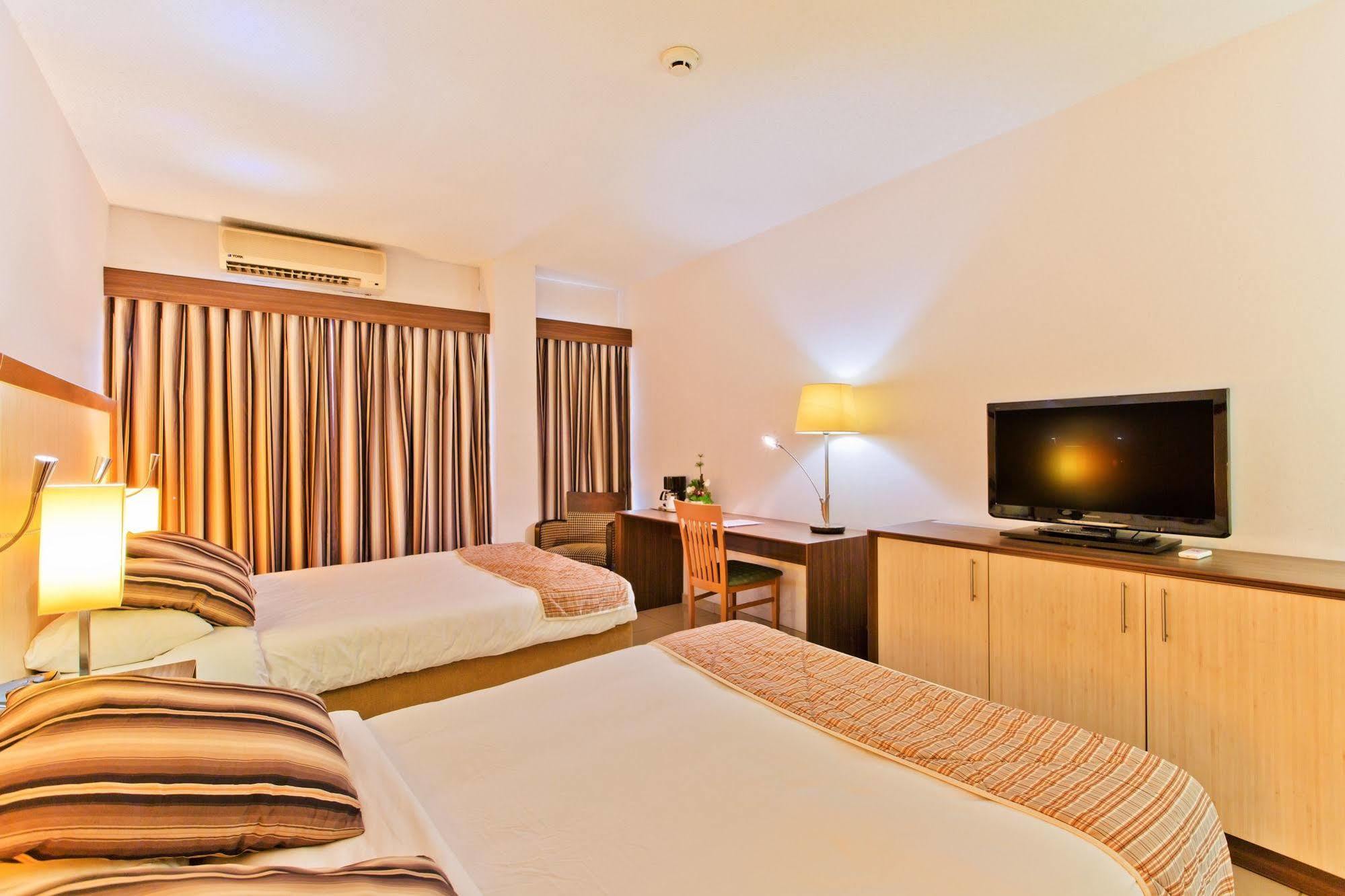 Queens Hotel Paramaribo Eksteriør billede