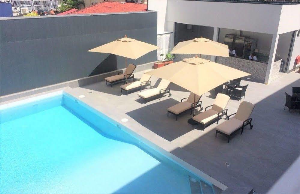 Queens Hotel Paramaribo Eksteriør billede
